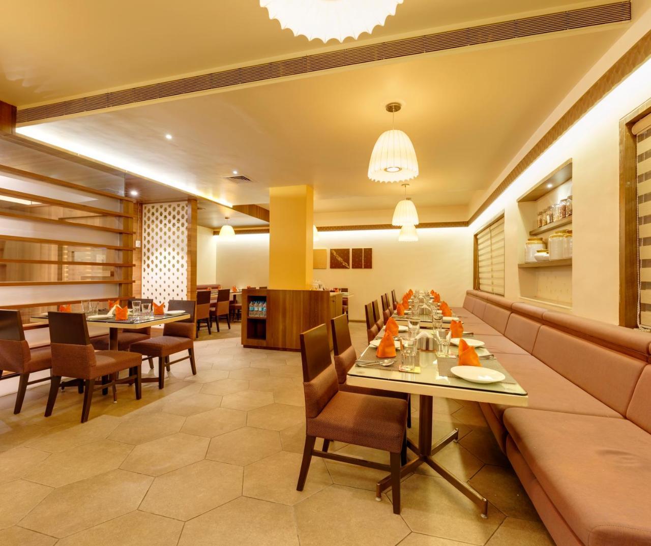 Kyriad Hotel Jaipur By Othpl Zewnętrze zdjęcie