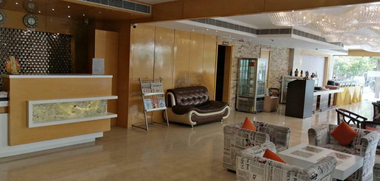 Kyriad Hotel Jaipur By Othpl Zewnętrze zdjęcie