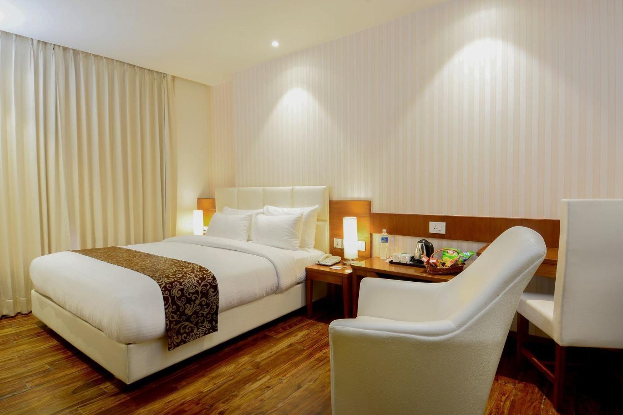 Kyriad Hotel Jaipur By Othpl Zewnętrze zdjęcie